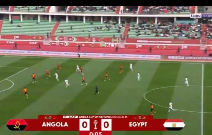 مصر تتعادل مع أنجولا وتتصدر المجموعة وجنوب أفريقيا وصيفًا